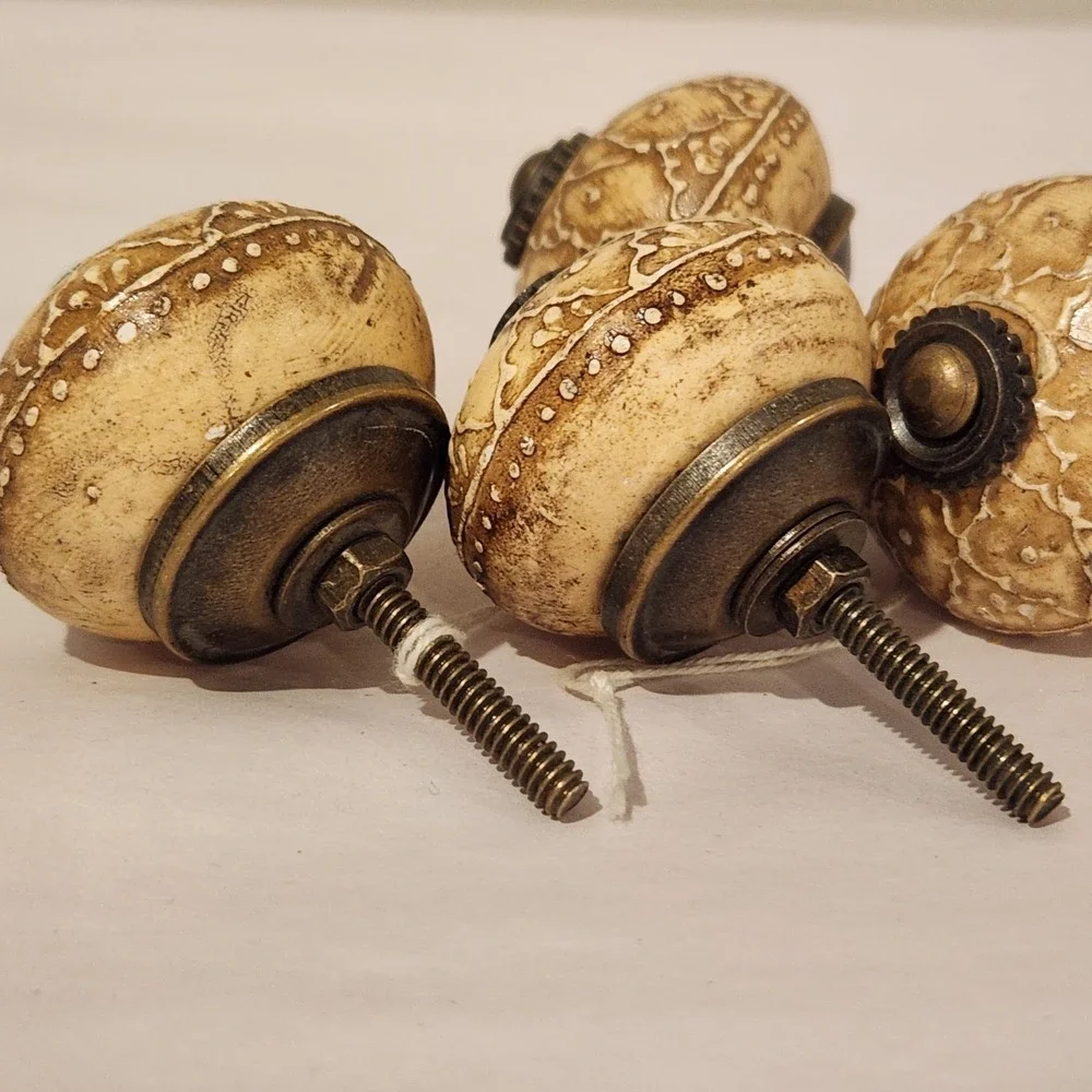 ANTIQUE DRAWER PULL CABINET KNOBS DISTRESSED FLORAL PAISLEY